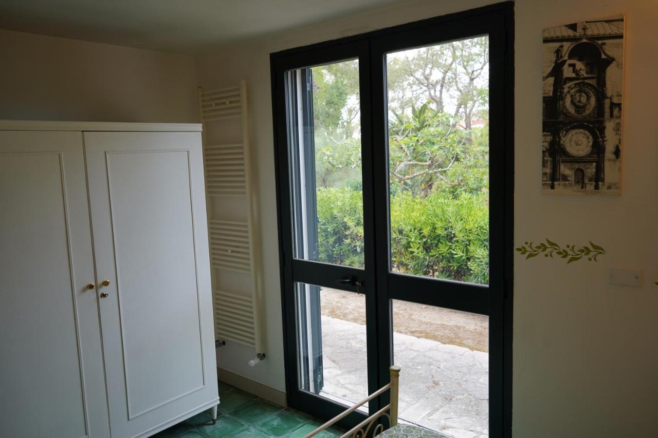 Casina Mozart Lecce Panzió Magliano Kültér fotó
